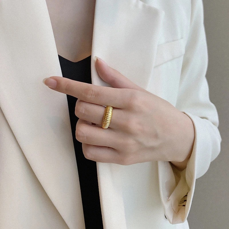 Bonnie ring