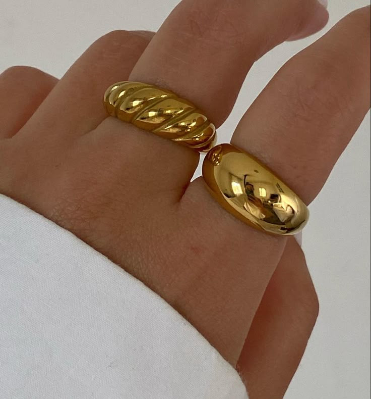 Croissant Ring