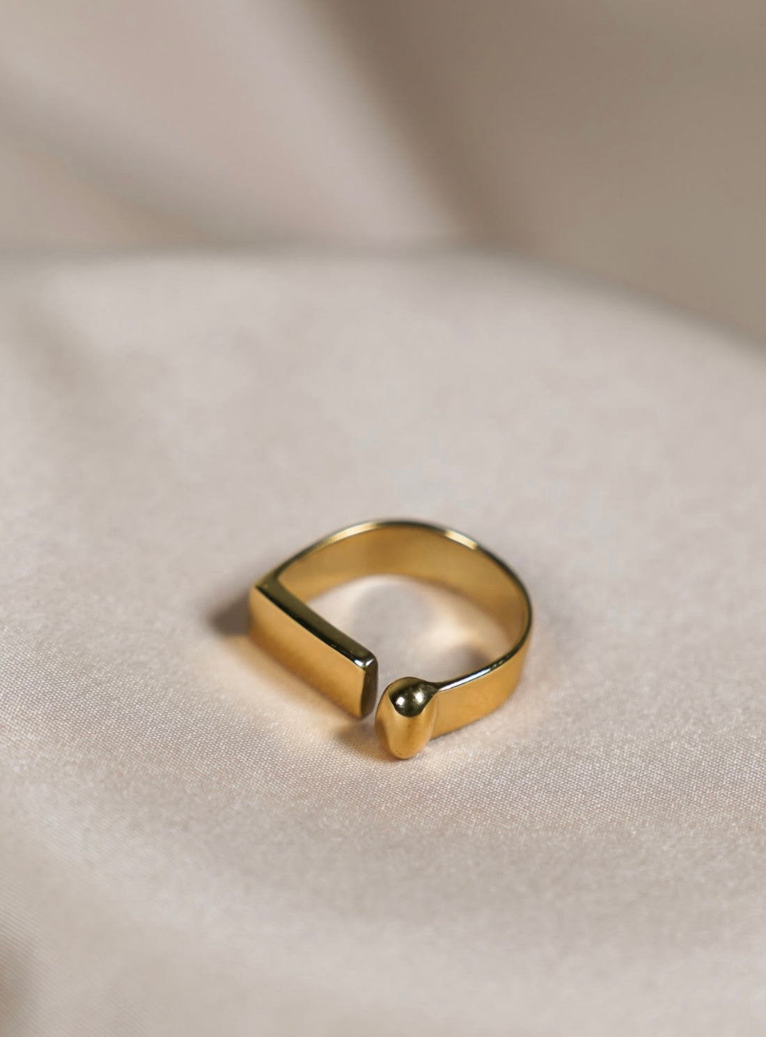 Gaia ring