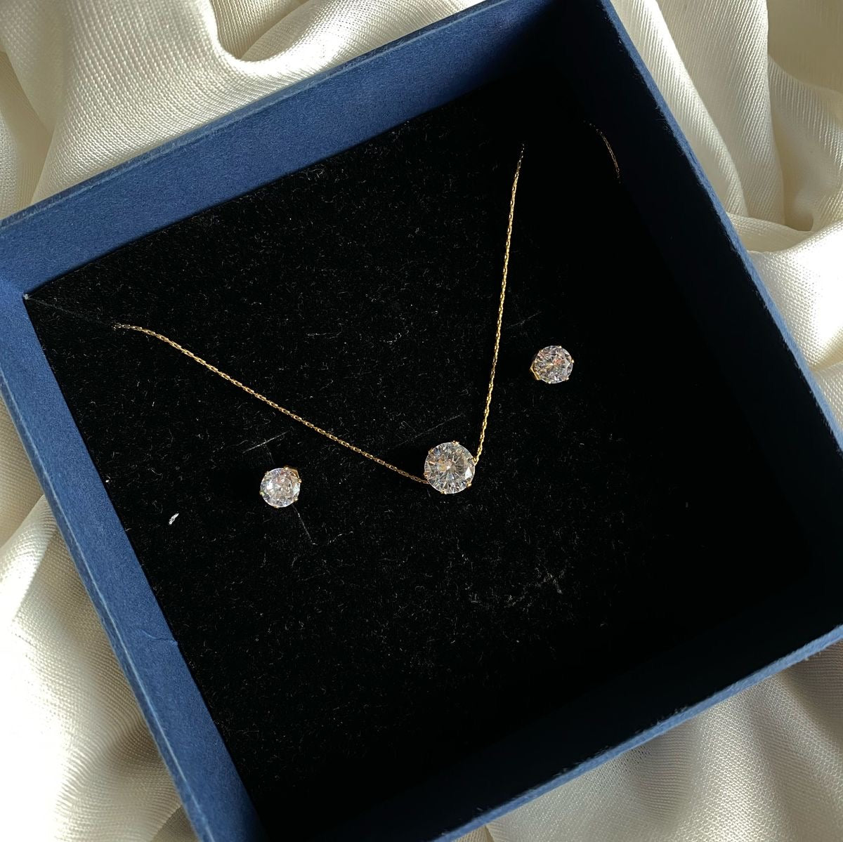 Aerial set