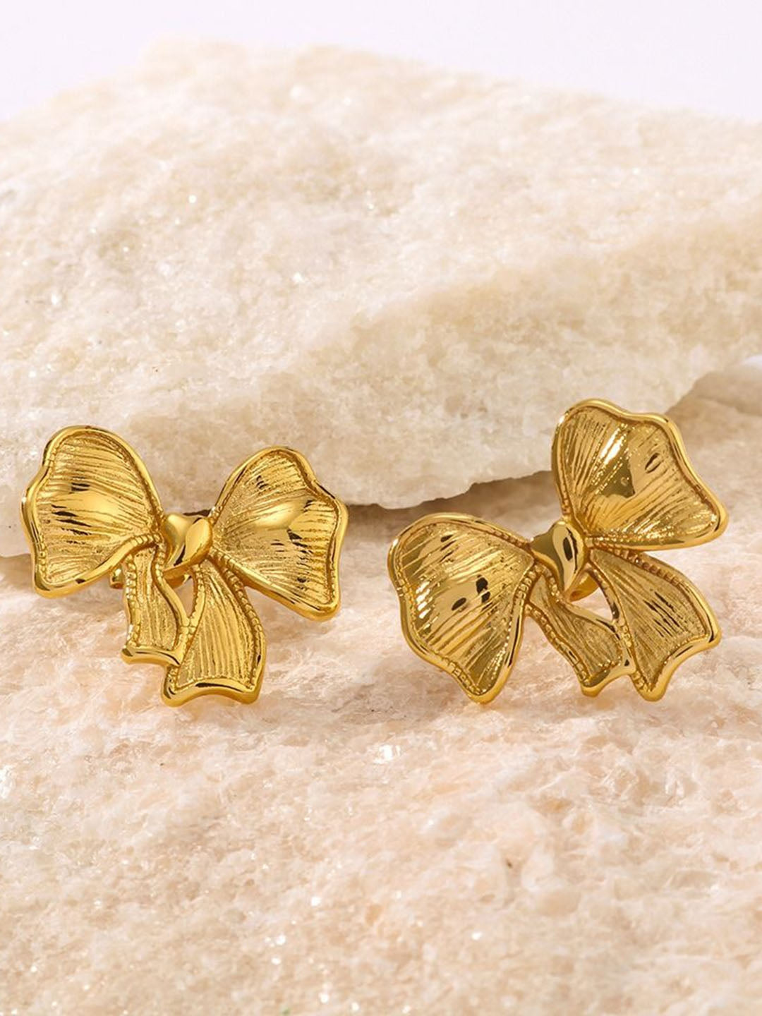 Bow post Earrings