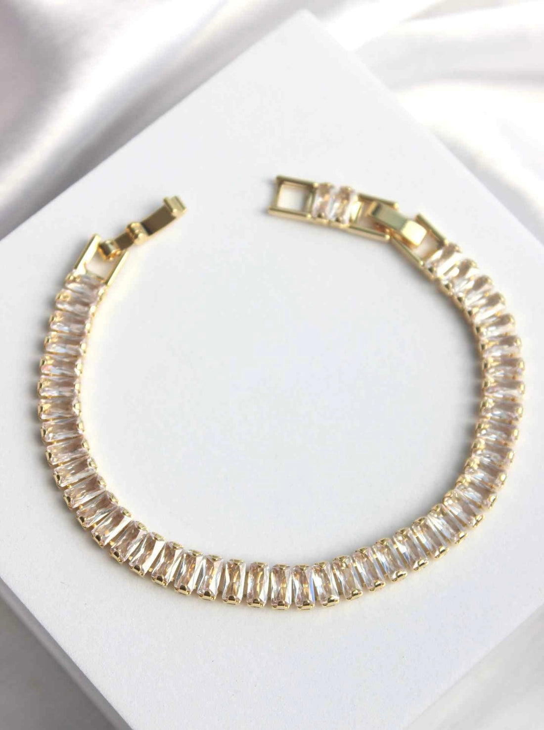 Amour tennis bracelet