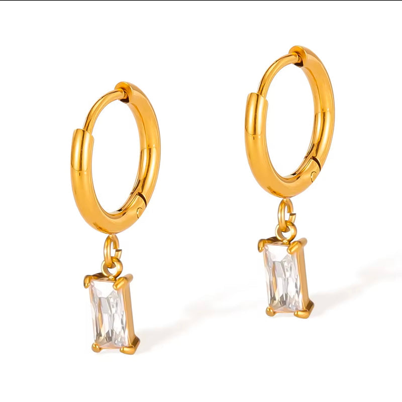 Baguette zircon huggies