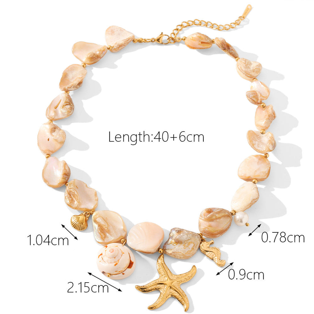 Noiré Necklace