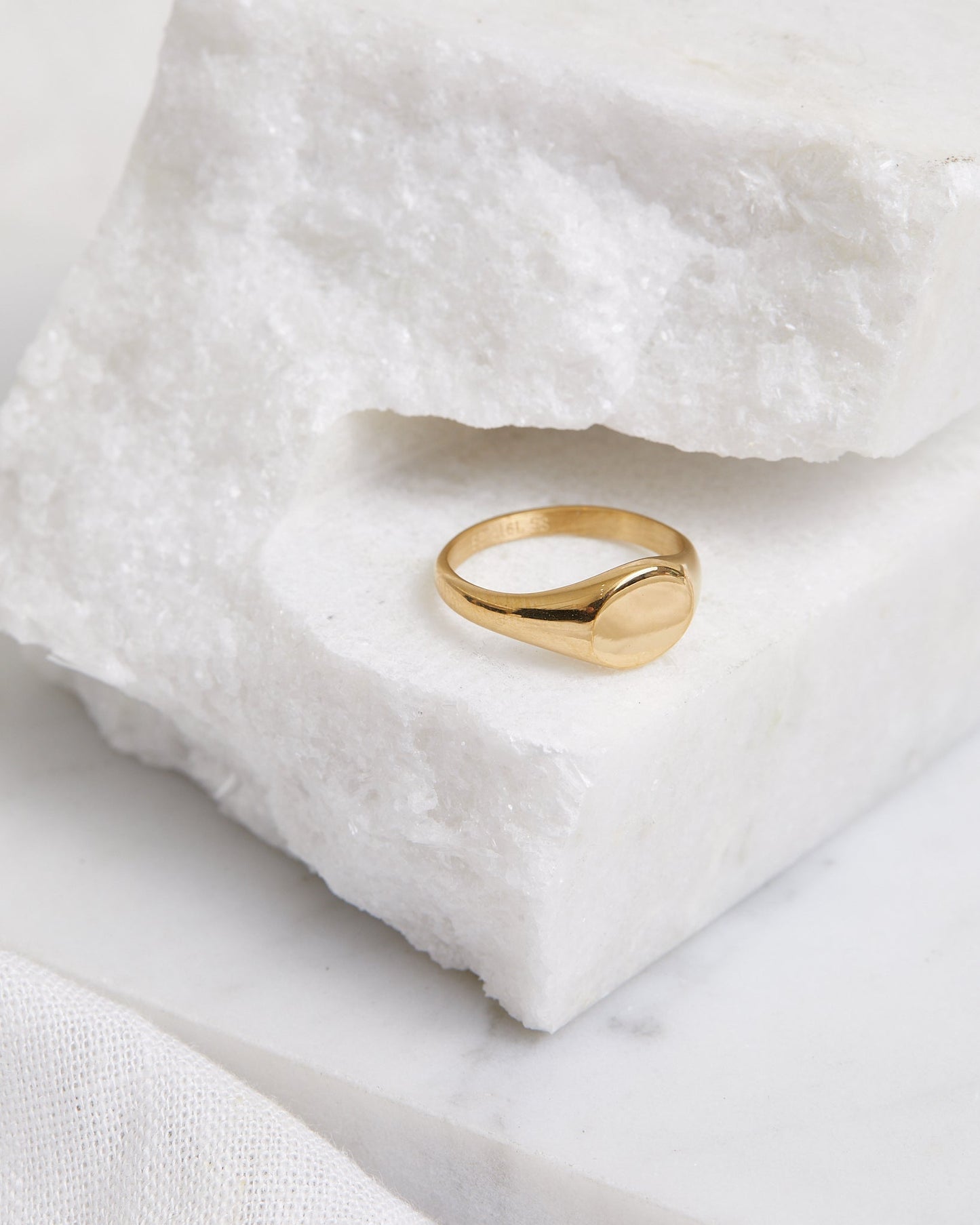 Signet Ring