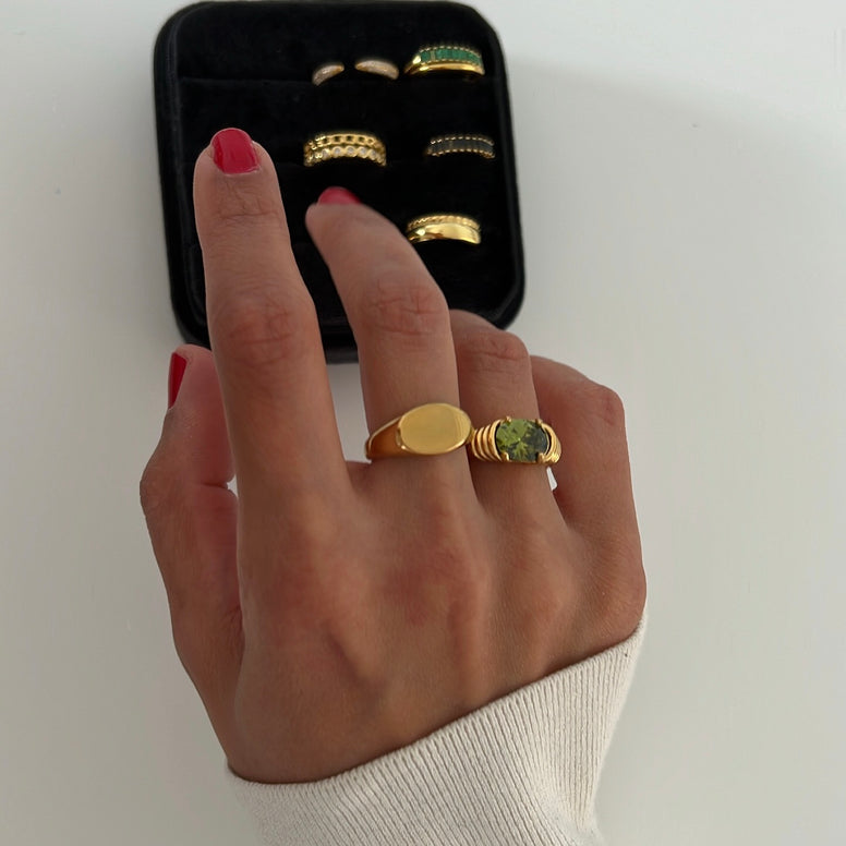 Signet Ring