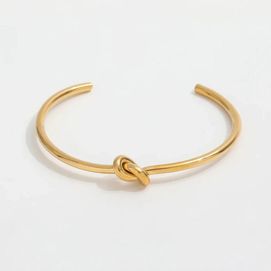 Knot cuff