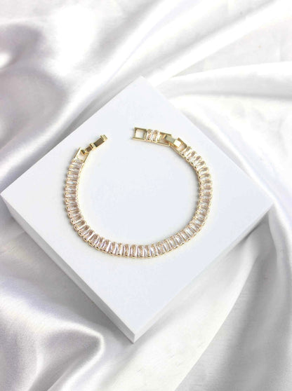 Amour tennis bracelet