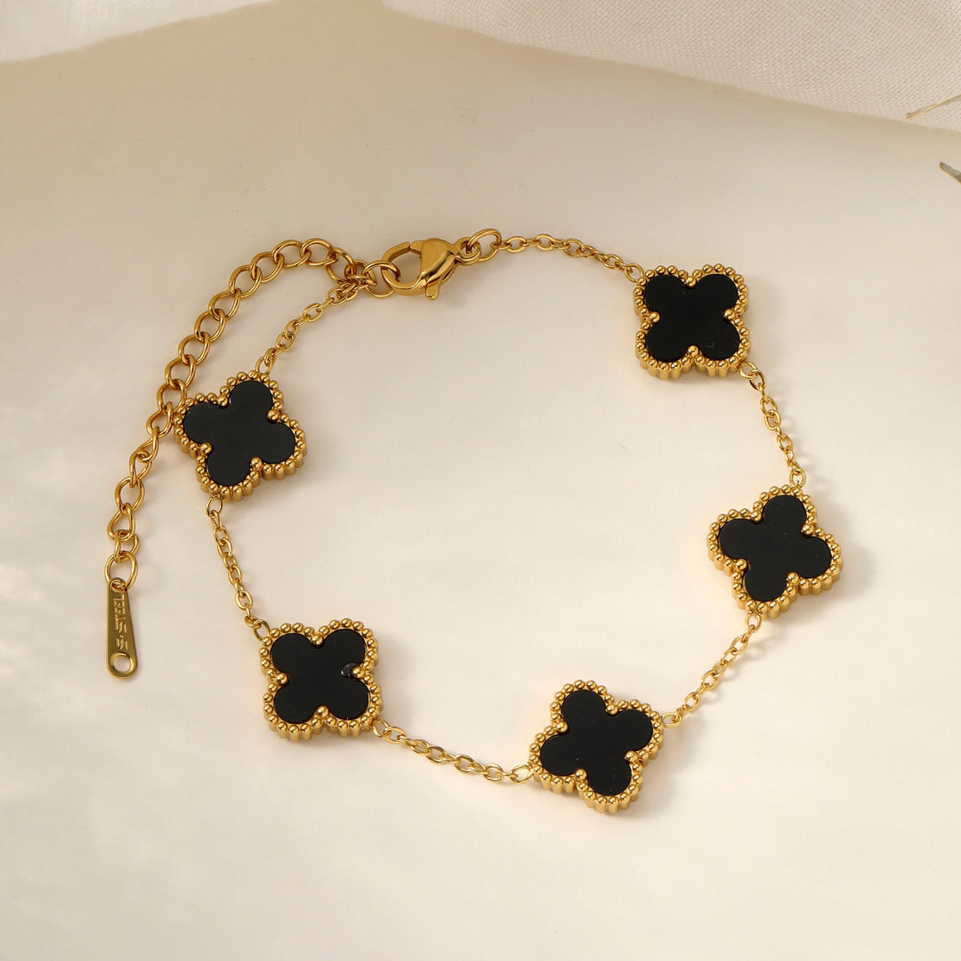 Clover bracelet