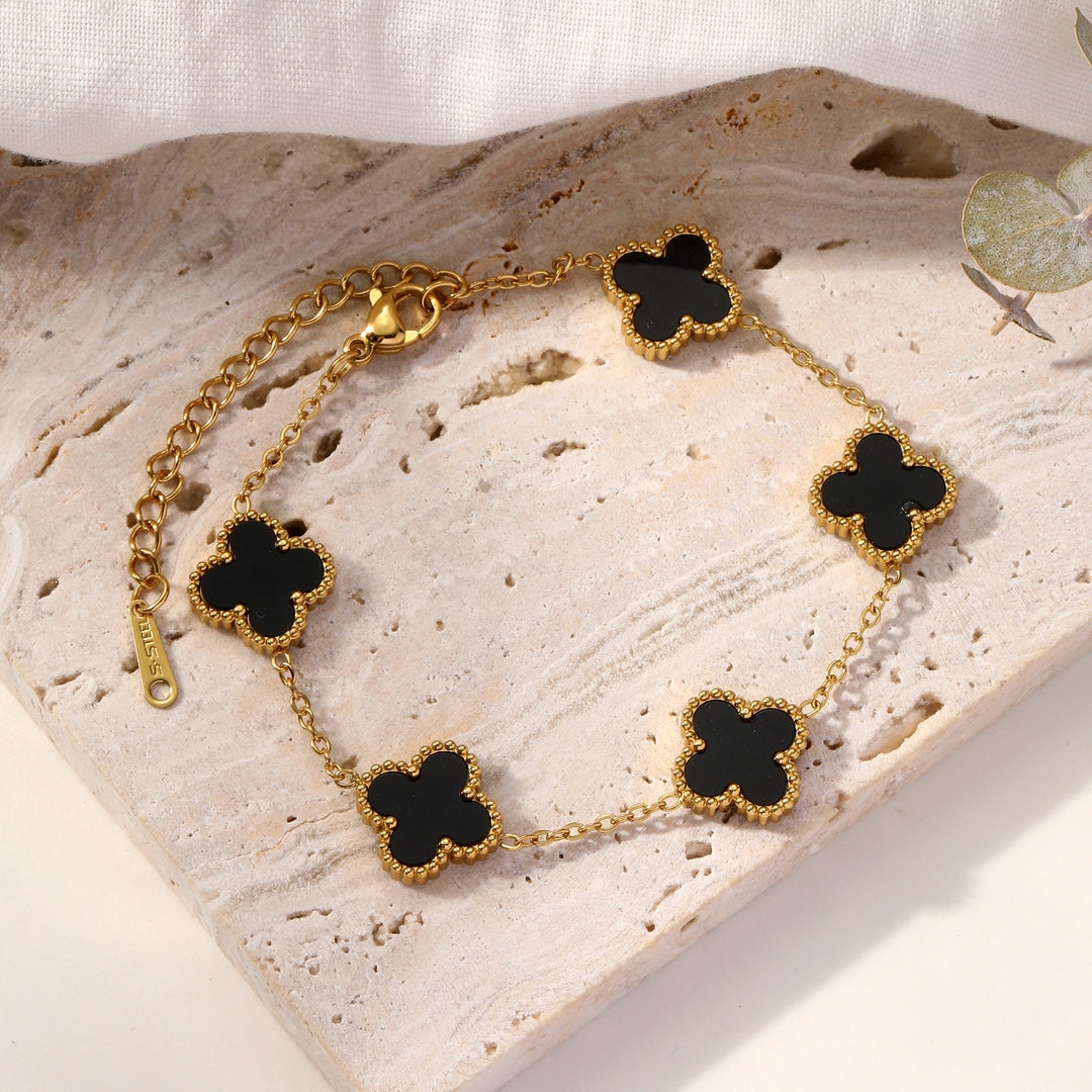 Clover bracelet