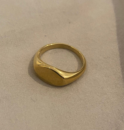 Signet Ring