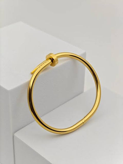 Nail Cuff